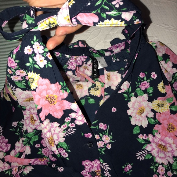 Cropped blouse - Picture 3 of 3